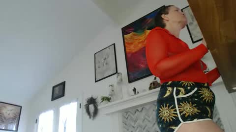 Aurora Willows online show from November 18, 8:32 pm