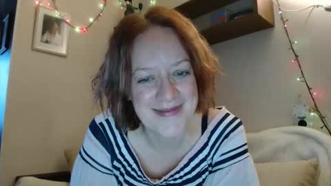 12ennie online show from December 17, 7:56 am