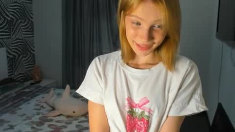 Kira online show from July 17, 7:28 pm