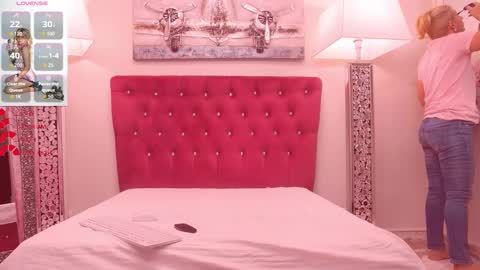 AMANDA online show from September 15, 4:21 am