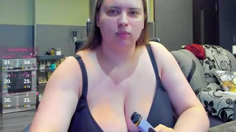 1LINDSEY1 online show from October 9, 12:26 am