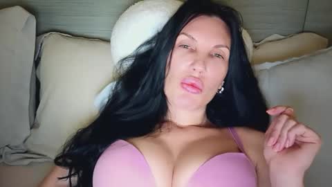 Onna online show from January 13, 11:47 am