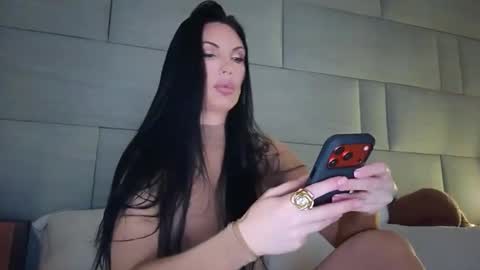 Onna online show from January 8, 5:33 am