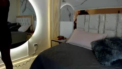 Luisa online show from July 9, 5:37 pm
