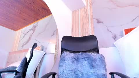 Luisa online show from June 15, 2:34 am