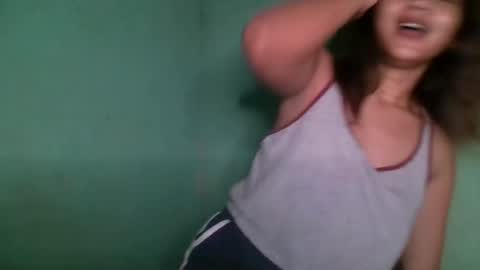 1smile4u online show from January 4, 4:32 pm