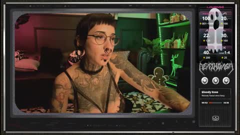 Juune online show from November 24, 8:00 pm