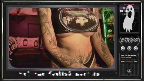 Juune online show from November 6, 7:31 pm