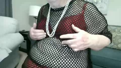 Missy online show from April 18, 1:13 pm