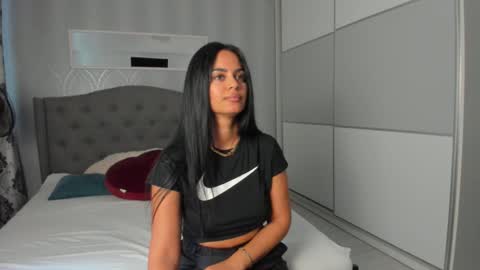 Snapshot of _adelle chatting on September 17, 11:52 am Adelle online show from September 17, 11:52 am