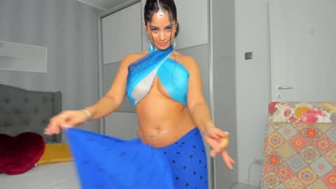 Snapshot of _adelle chatting on January 25, 1:25 pm Adelle online show from January 25, 1:25 pm