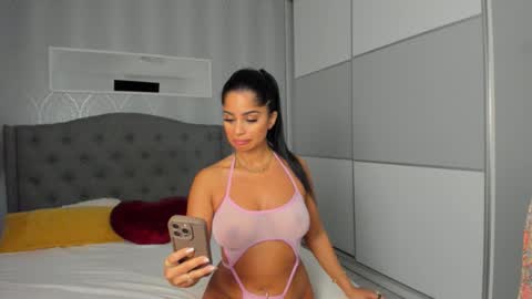 Snapshot of _adelle chatting on September 25, 12:04 pm Adelle online show from September 25, 12:04 pm