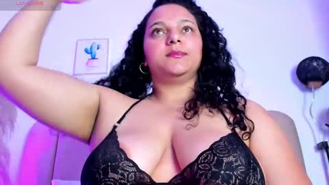 Snapshot of _aithanaa_ chatting on September 29, 4:23 pm _aithanaa_ online show from September 29, 4:23 pm