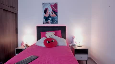 _alana_grey_ online show from April 29, 4:09 pm