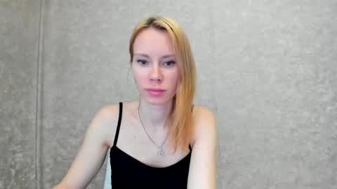 _alex1819 online show from April 17, 6:59 am