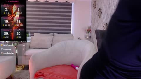 _alice_horny_ online show from September 18, 2:48 pm