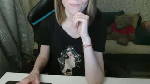  AliceCullen  online show from November 14, 3:45 pm