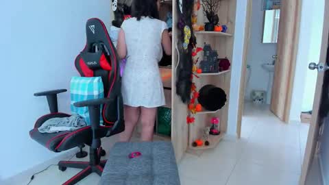 AMANDA online show from November 4, 5:51 pm