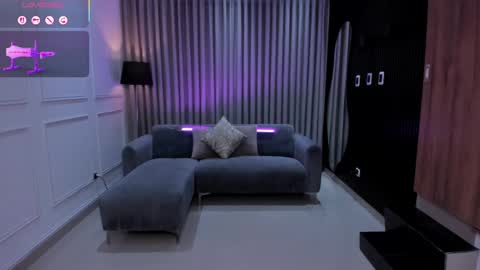 Snapshot of _anna_parker_ chatting on March 12, 11:09 am Ana online show from March 12, 11:09 am