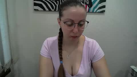 Anna online show from March 18, 7:57 am