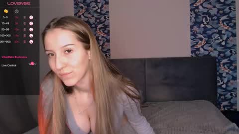 Anny online show from December 4, 2:20 am