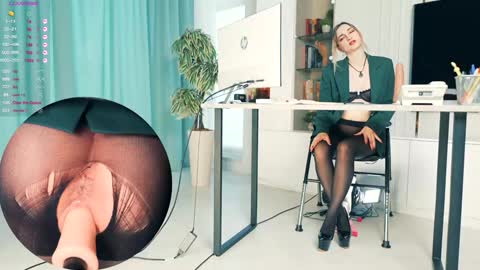 _artporno_ online show from December 5, 7:41 am