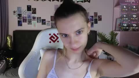 _ash_leyy_ online show from January 7, 1:31 am