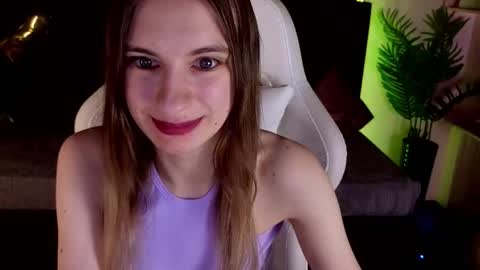 _ash_leyy_ online show from December 23, 1:53 am