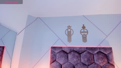 _aurora_collins_ online show from December 15, 12:21 pm