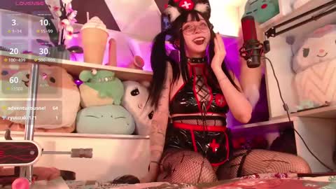 Snapshot of _babby_doll chatting on December 4, 5:00 pm Crystal online show from December 4, 5:00 pm