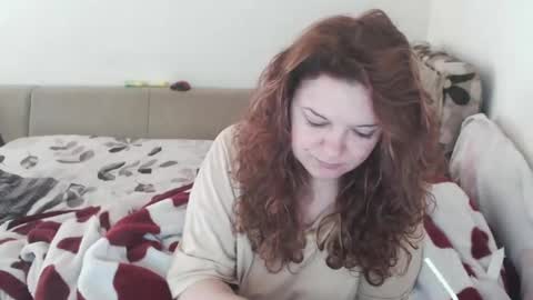 Snapshot of _bella_28 chatting on October 28, 9:04 am em online show from October 28, 9:04 am