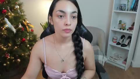 Bella Evans online show from December 2, 5:53 am