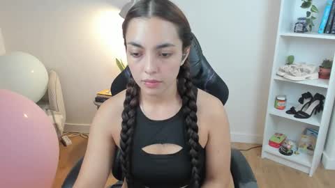 Snapshot of _bellaevans_ chatting on September 11, 5:19 am Bella Evans online show from September 11, 5:19 am