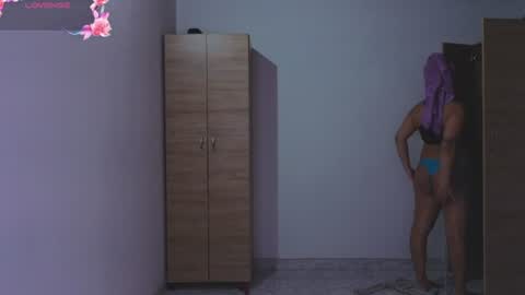 Brenda  online show from August 2, 3:31 am