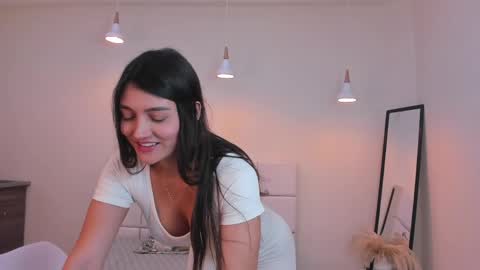 Camila Rose online show from June 5, 8:15 pm