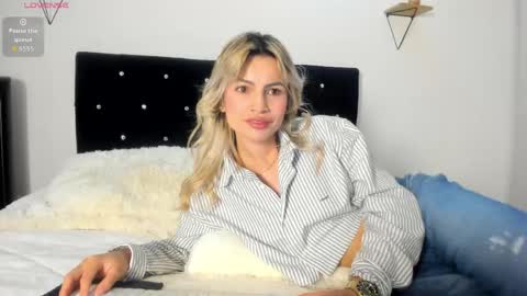 Bella  online show from May 2, 1:31 am