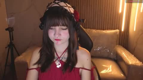 _charlotte_collins_ online show from December 2, 3:14 pm