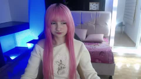 _charlotte_collins_ online show from May 2, 3:26 pm
