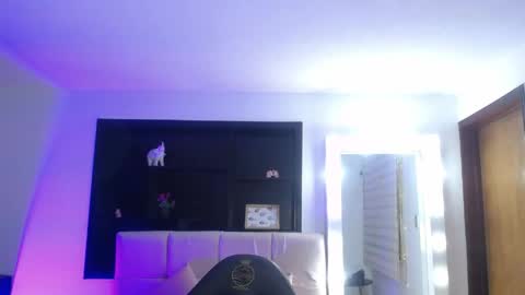 _charlotte_collins_ online show from April 29, 3:58 pm