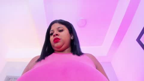 _ciara_benet_ online show from June 12, 12:02 pm