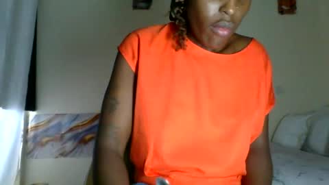 clara online show from July 13, 8:37 am