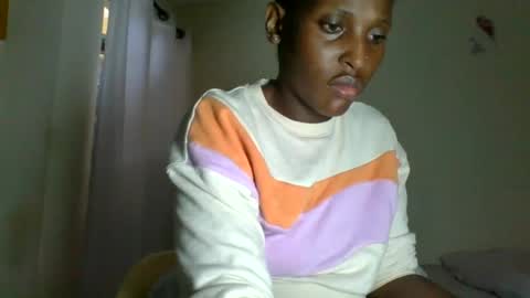 clara online show from June 17, 8:04 am