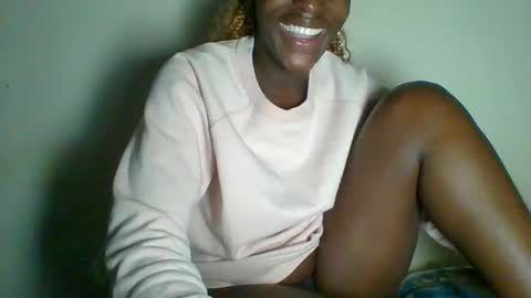 clara online show from February 7, 8:42 pm