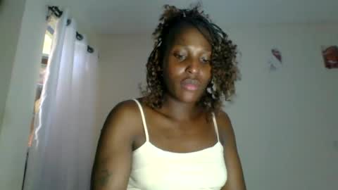 clara online show from June 21, 11:58 am