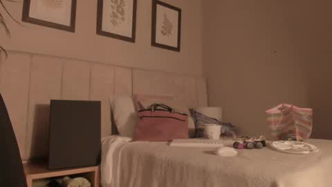 Dakota online show from March 12, 6:54 pm