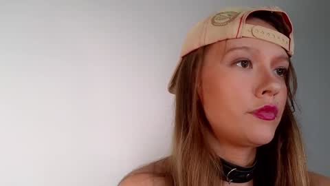 DemiDee online show from November 14, 10:37 am