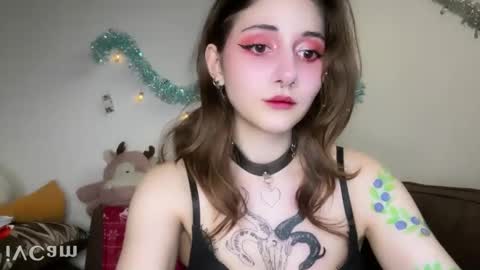 Snapshot of _devilbaby chatting on January 9, 6:57 pm Kate online show from January 9, 6:57 pm