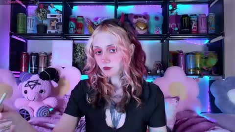 Kate online show from August 4, 6:47 pm