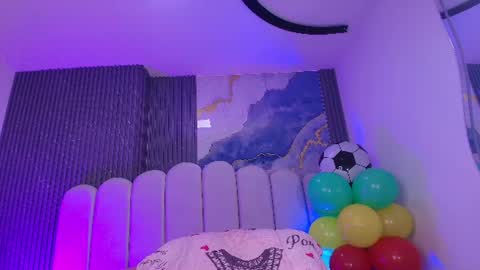 Dione online show from June 23, 7:12 pm