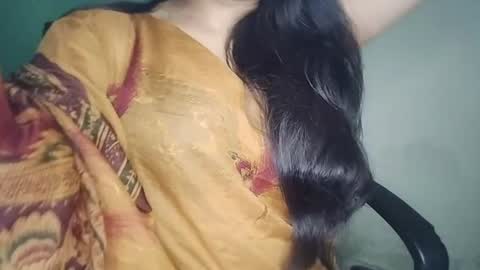 _dreamgirl_0 online show from July 9, 9:33 am